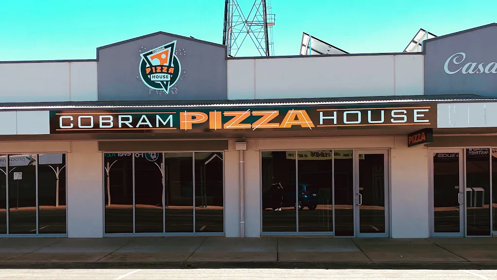 Cobram Pizza House restaurant in Barooga