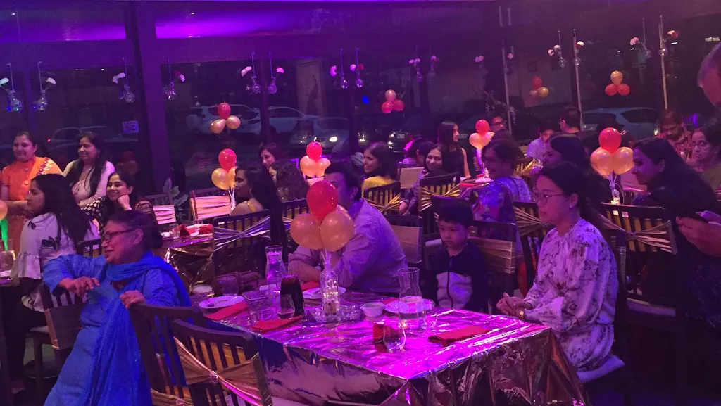 Delhi to Canberra Indian Restaurant restaurant in Charnwood
