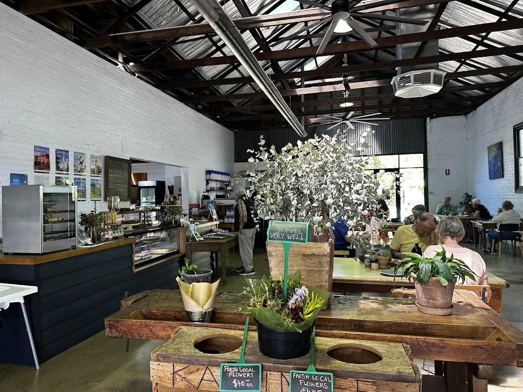 The Ten Mile Eatery & Store_Batlow_slider_bild_3