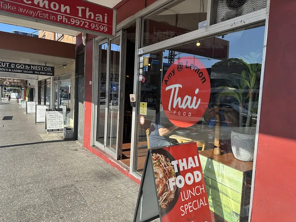 Amy@Lemon Thai - Dee Why_Beacon Hill_slider_bild_1
