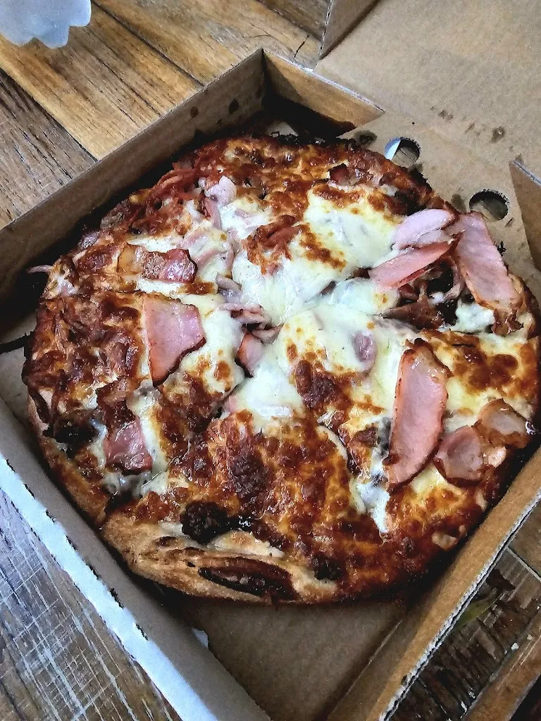 Mal's Pizza Bite_Bega_slider_image_3