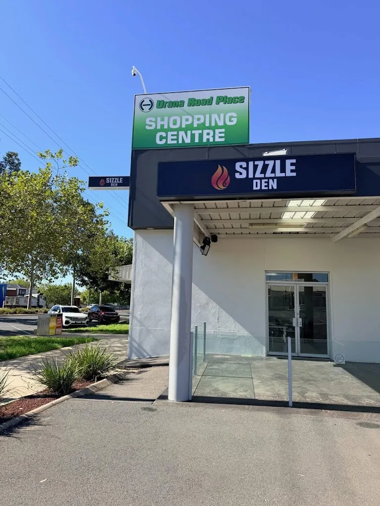 Sizzle Den restaurant in Berridale