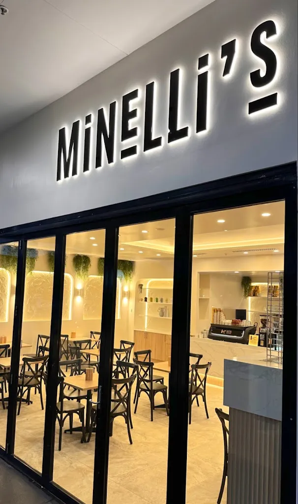 Minelli's Pizzeria & Cafe restaurant in Blackett