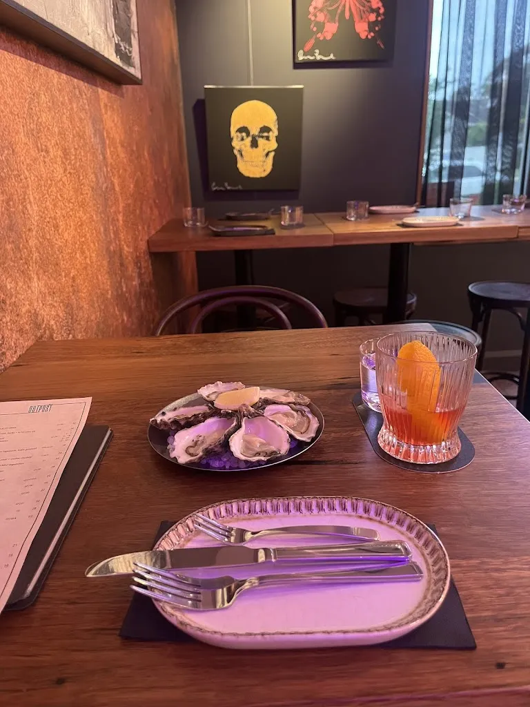Marietta Rudolf_Outpost Bar_Broulee_review