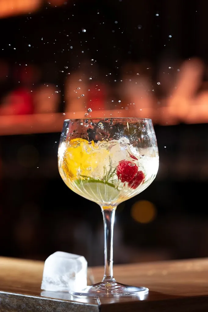 Outpost Bar_Broulee_slider_image_2