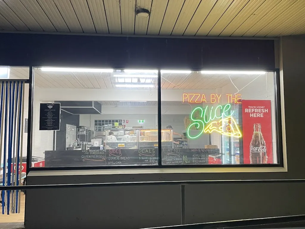 Coronation Pizza restaurant in Broulee
