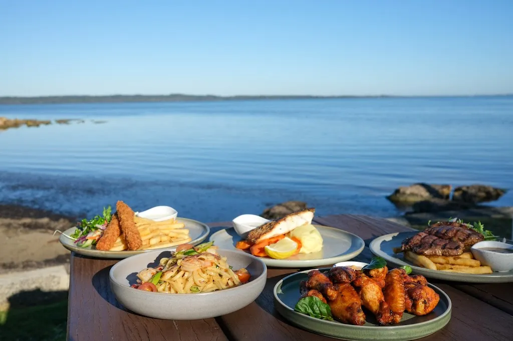 Dish Restaurant_Budgewoi_slider_bild_2