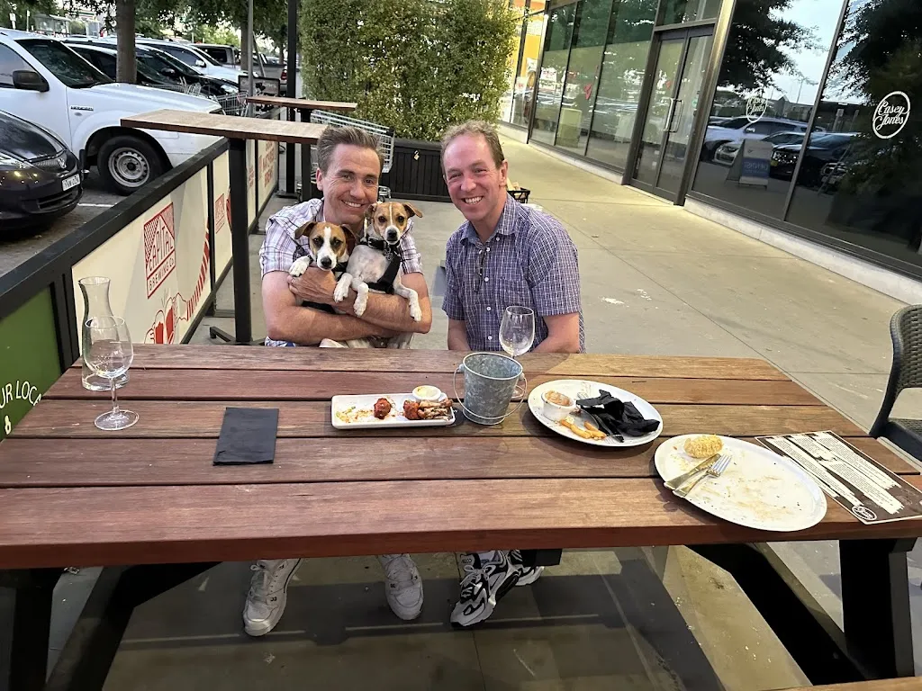 Matthew N_Casey Jones Pub_Amaroo_bewertung