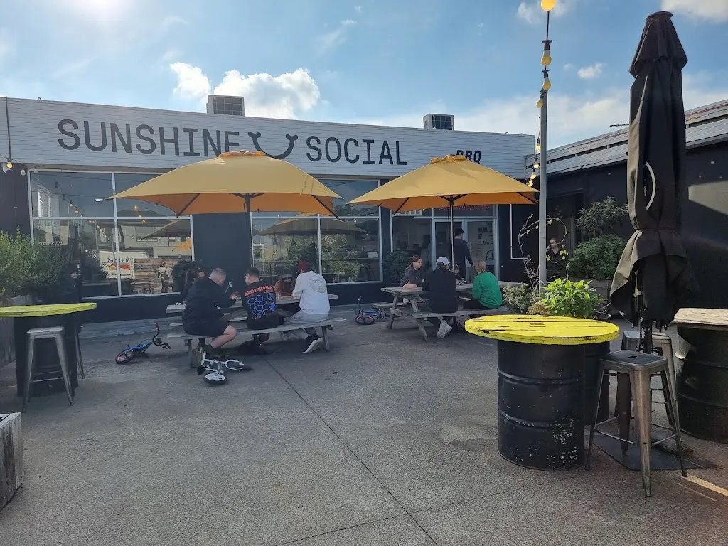 Sunshine Social - BBQ restaurant in Carlton