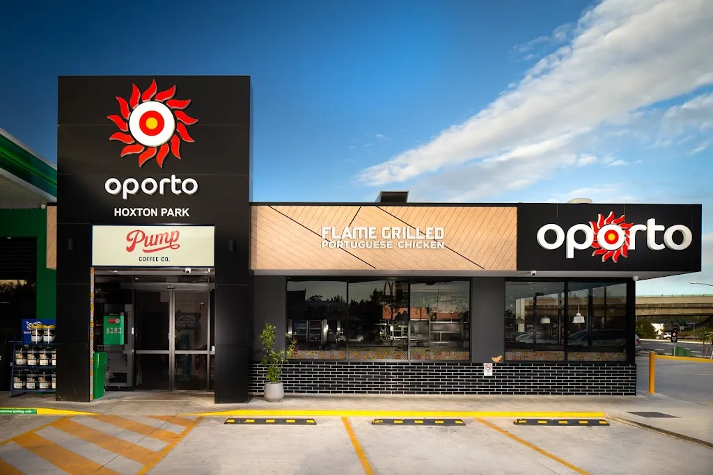 Oporto Hoxton Park Drive Thru restaurant in Cartwright