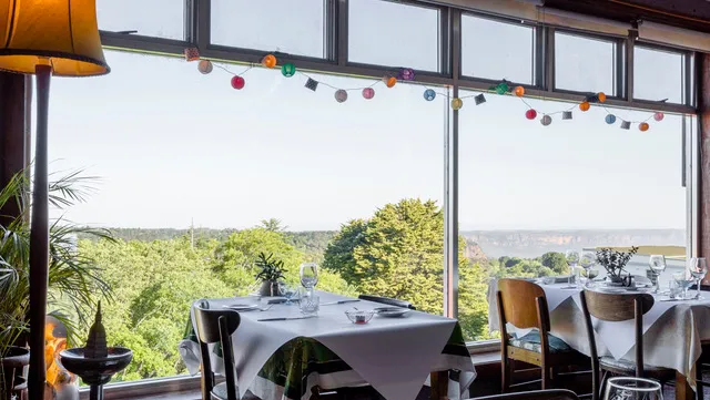 Avalon Restaurant & Cocktail Bar restaurant in Castlereagh
