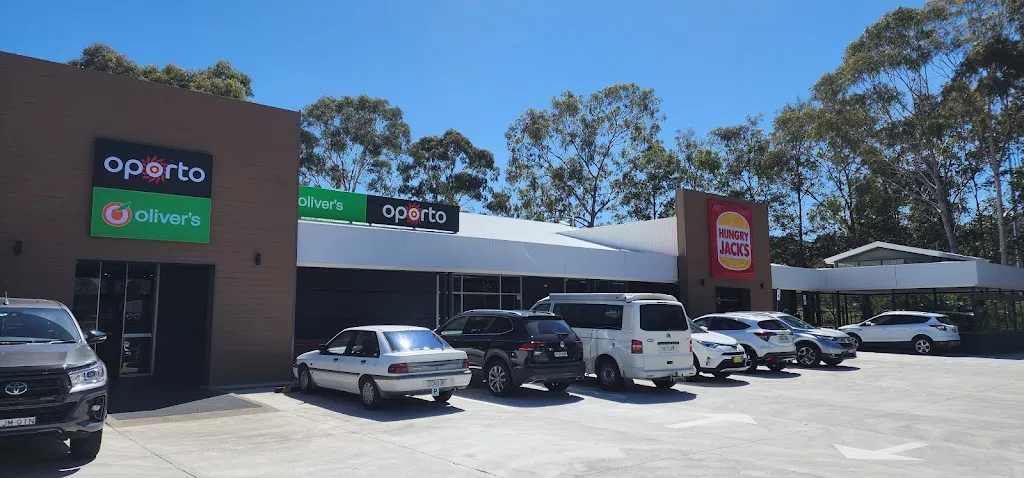 Oporto M1 Wyong Northbound restaurant in Charmhaven