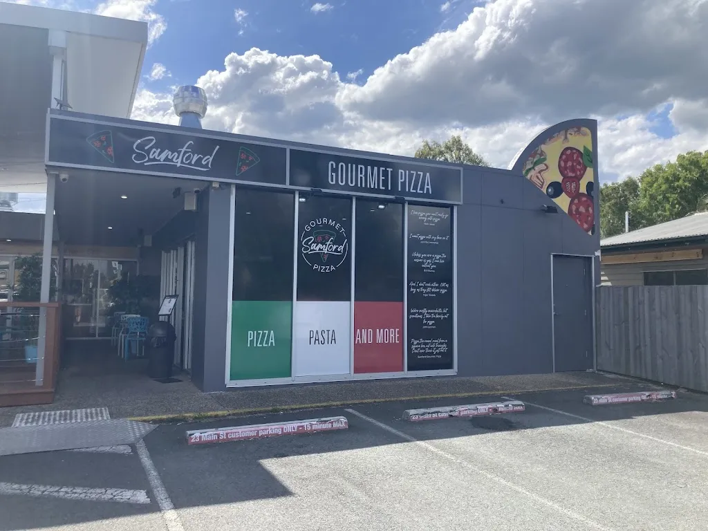 Samford Pizza restaurant in Clontarf