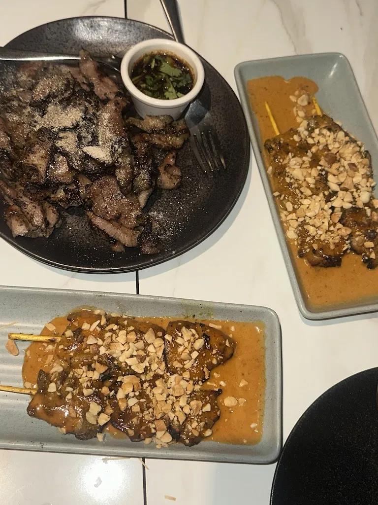 Julienne_Zaab_Ainslie_review