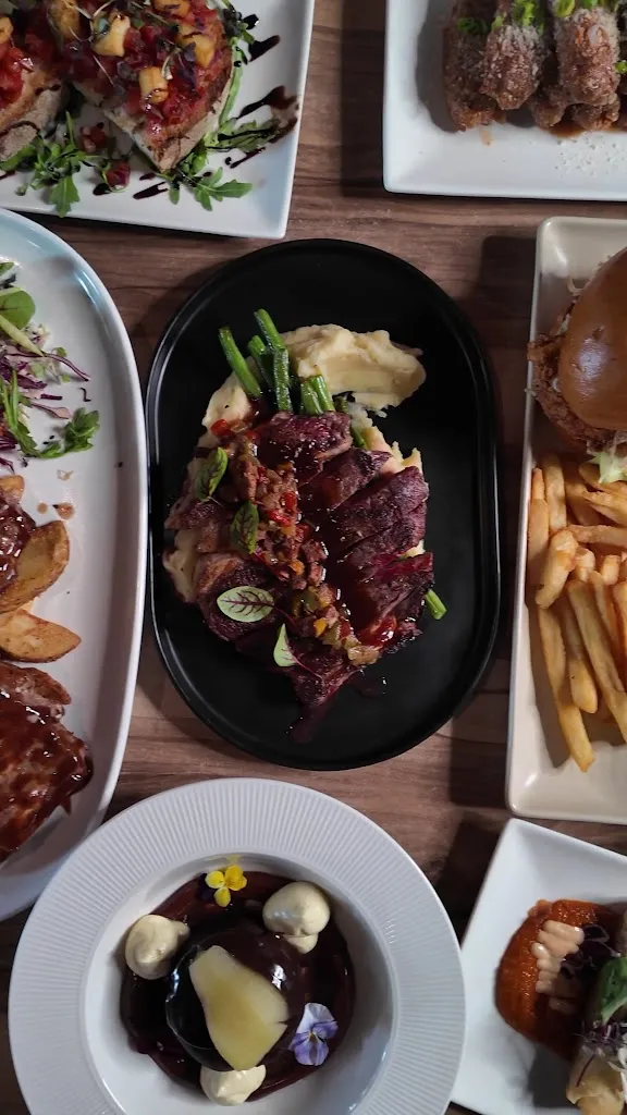 Lux Bistro Bar_Coniston_slider_bild_2