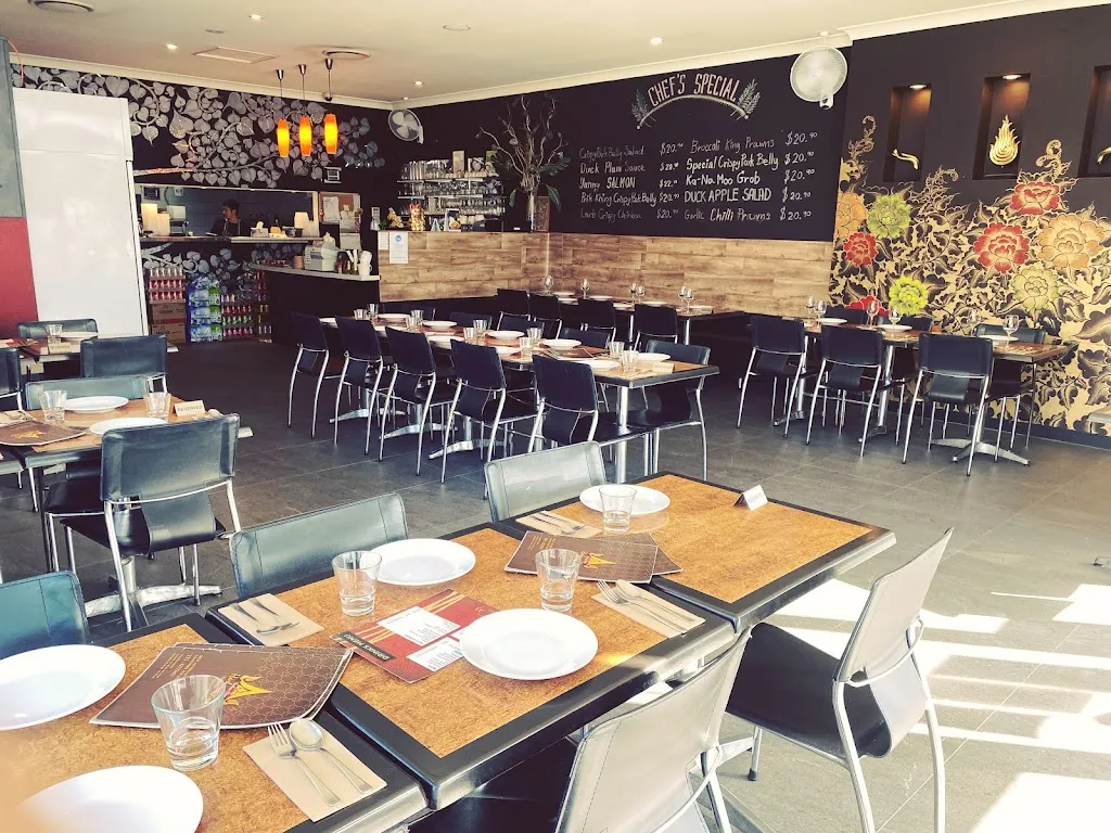 Harbour View Thai Unanderra restaurant in Cordeaux Heights