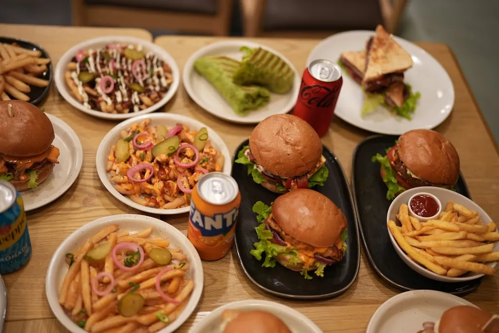 Bsquare Eatery restaurant in Gilmore