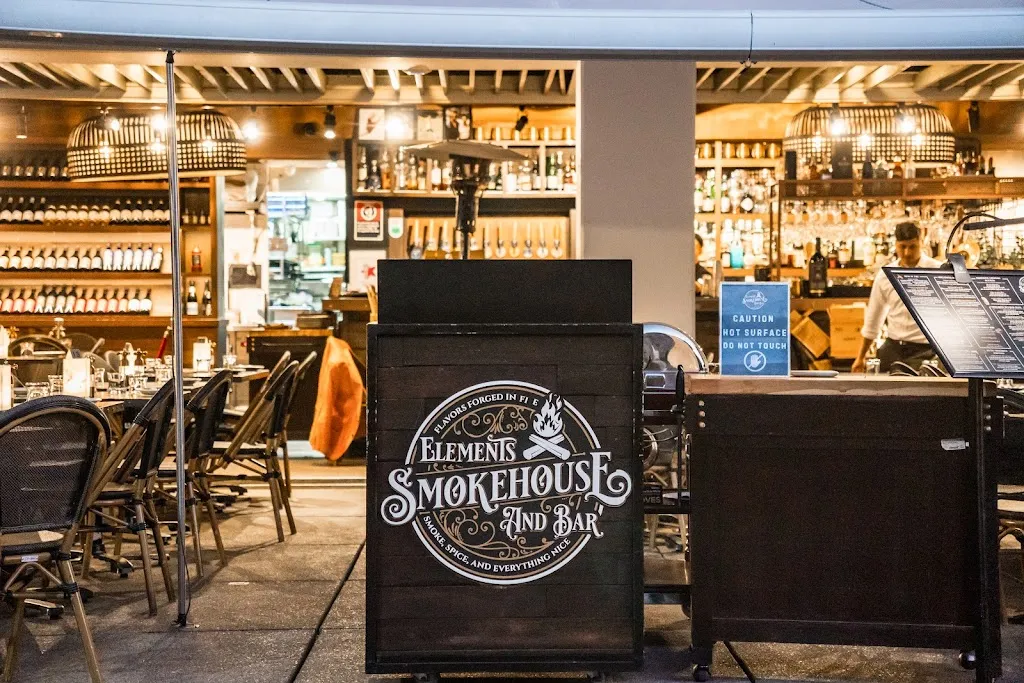 Elements Smokehouse and Bar restaurant in Darling Point
