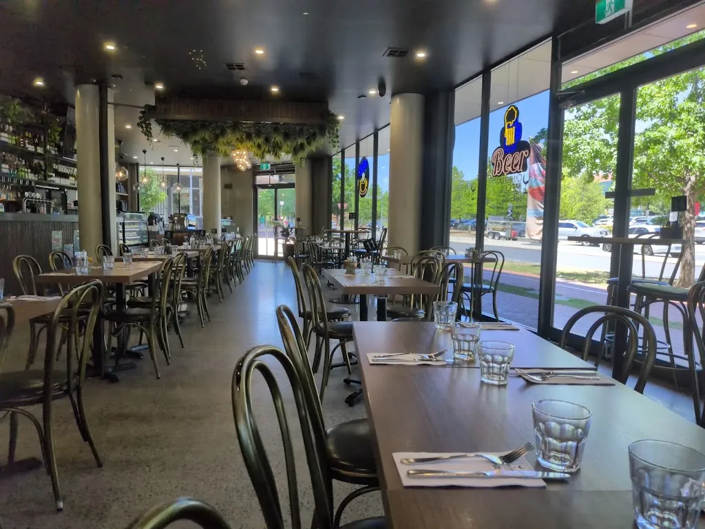 CANBERRA BAR & GRILL restaurant in Gilmore