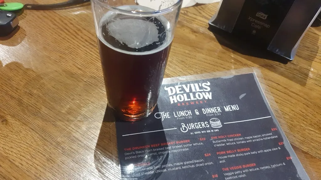 Devil's Hollow Brewery restaurant in Eulomogo