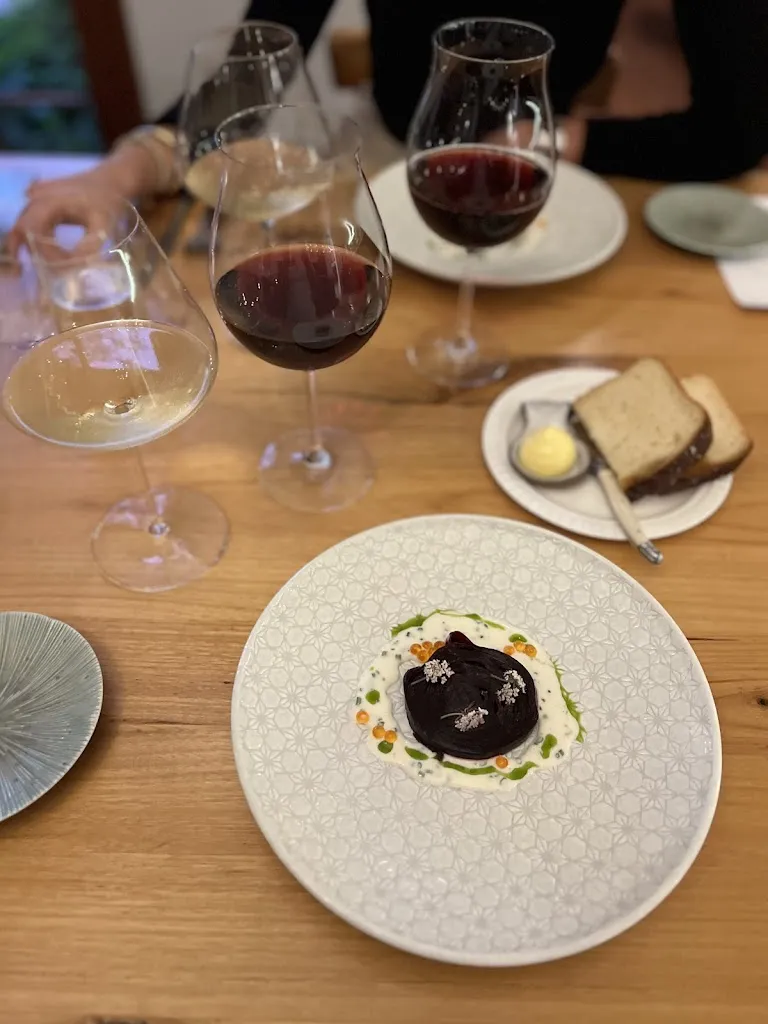 Harry Bongiorno_Moke Dining_Flinders_review