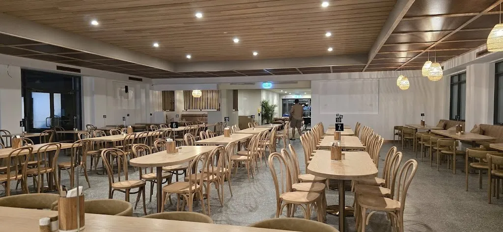 Tuncurry B restaurant in Forster