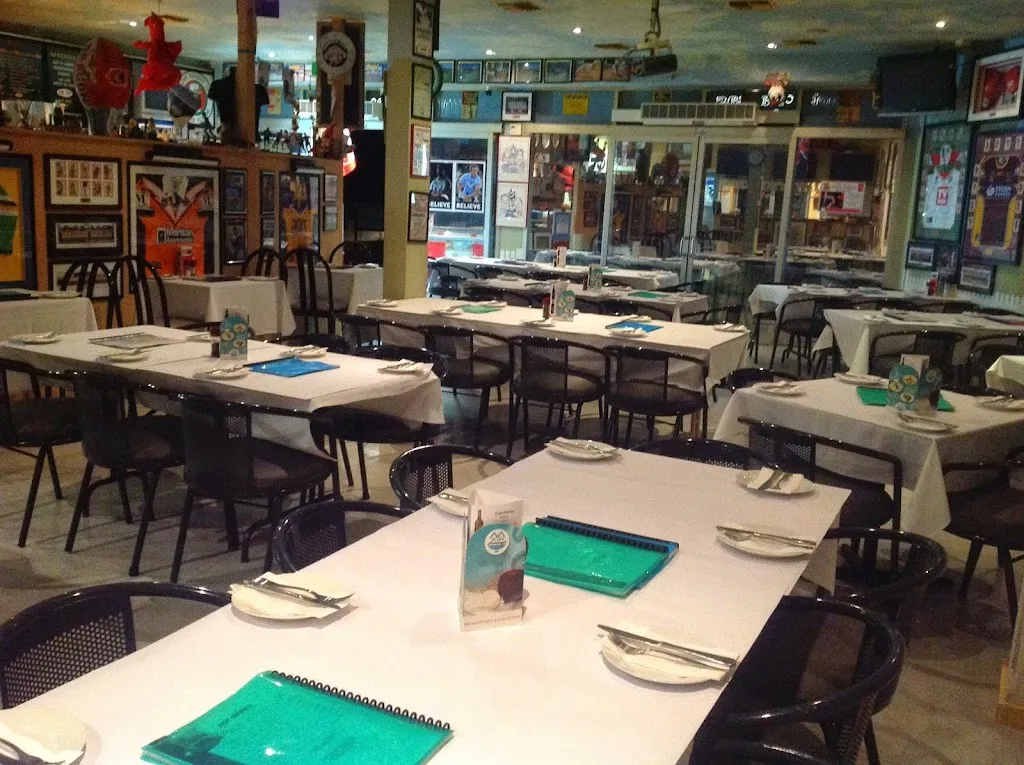 Pizza League restaurant in Grays Point