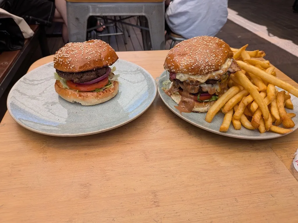 Chic & Roll Bangor_Kirrawee_slider_image_3