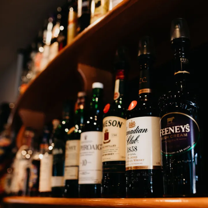 Astor Bar & Grill restaurant in Lake Albert