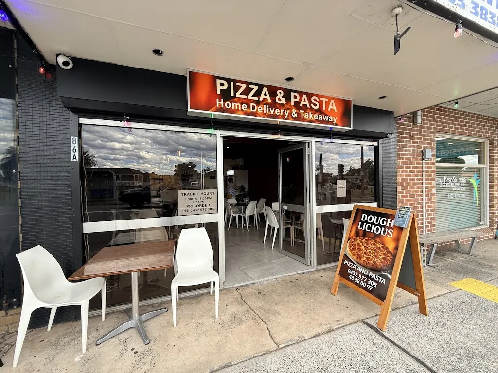 Dough Licious Pizza & Pasta restaurant in Lake Haven