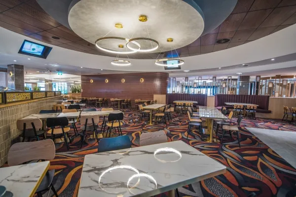Signatures Buffet_Lethbridge Park_slider_bild_1