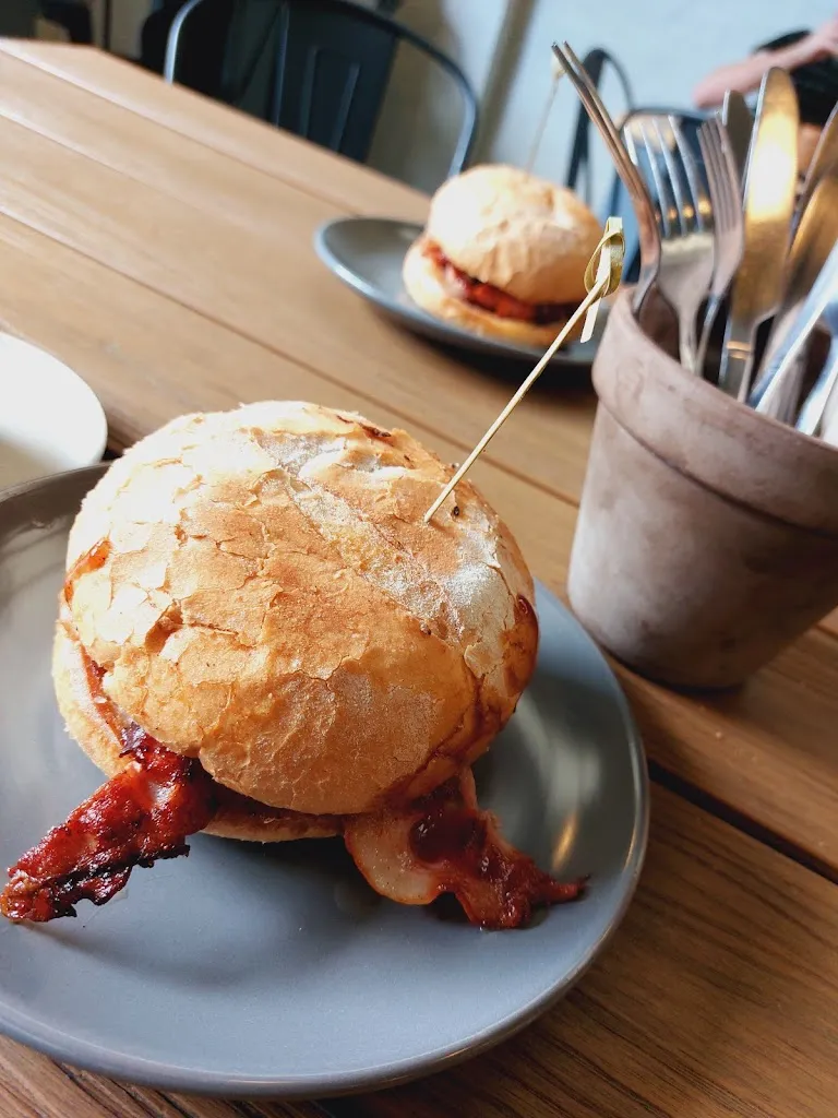 Charuka Ashan_Three Trees Cafe_Liverpool_review