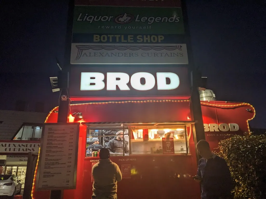 Brodburger restaurant in Isaacs