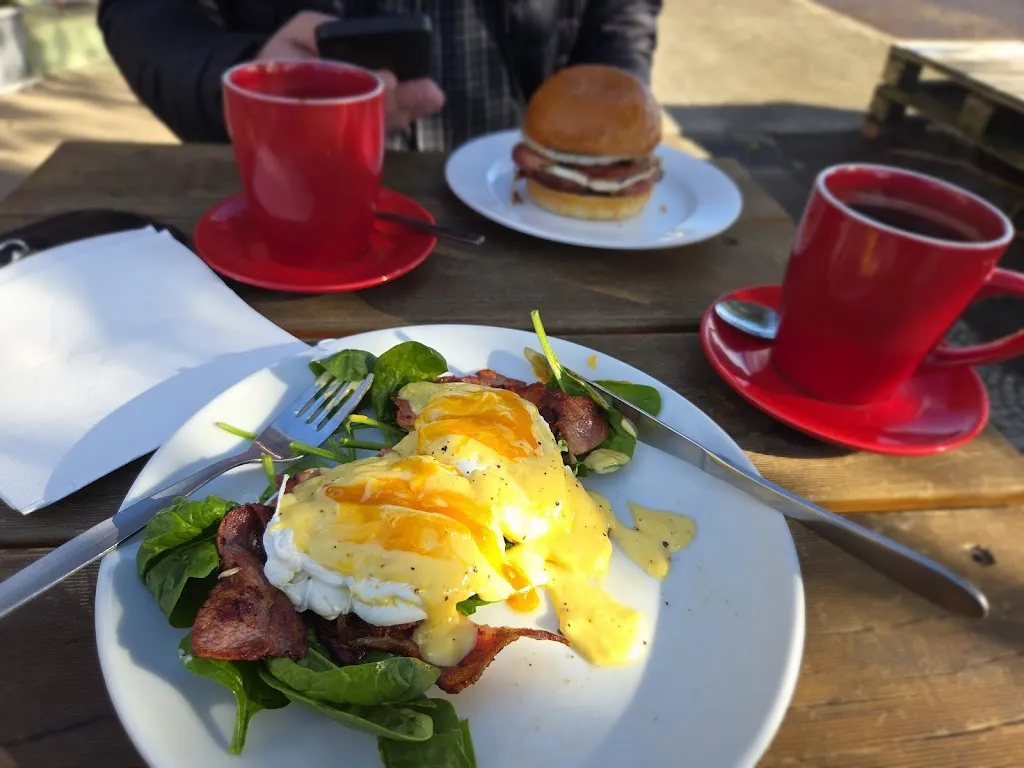 Kate Wilkins_Marks Point Post Office & Cafe_Marks Point_review