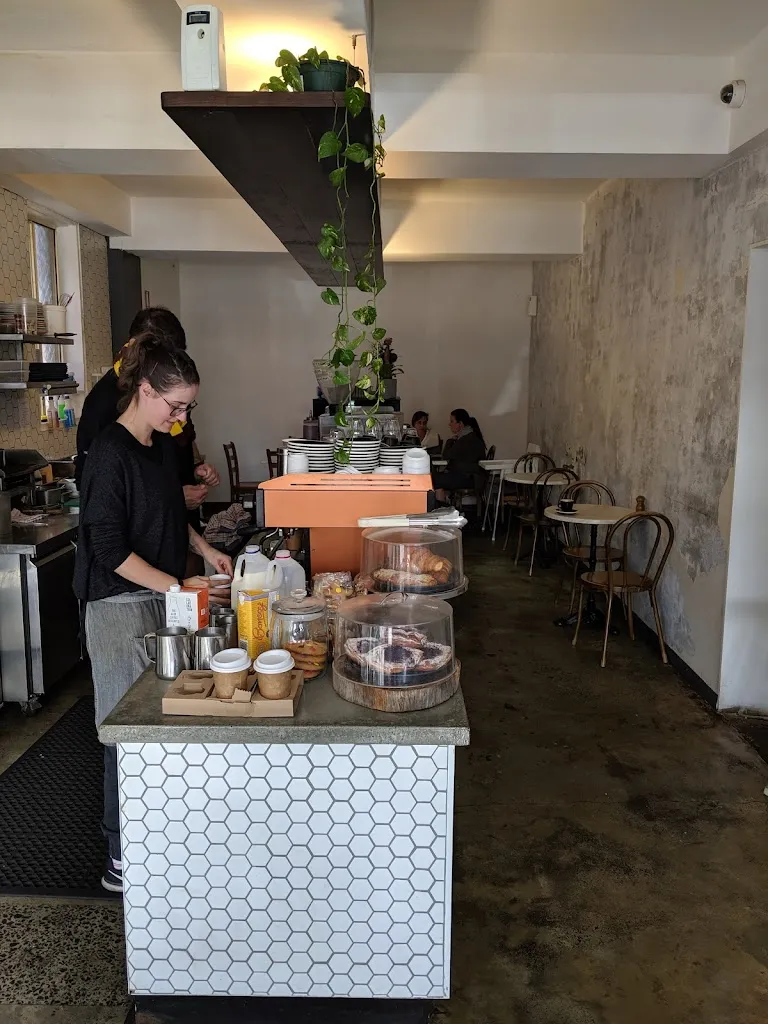 GF EATS restaurant in Mount Saint Thomas