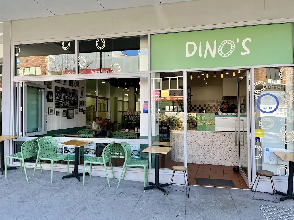 Dino’s Five Dock_Rodd Point_slider_bild_1