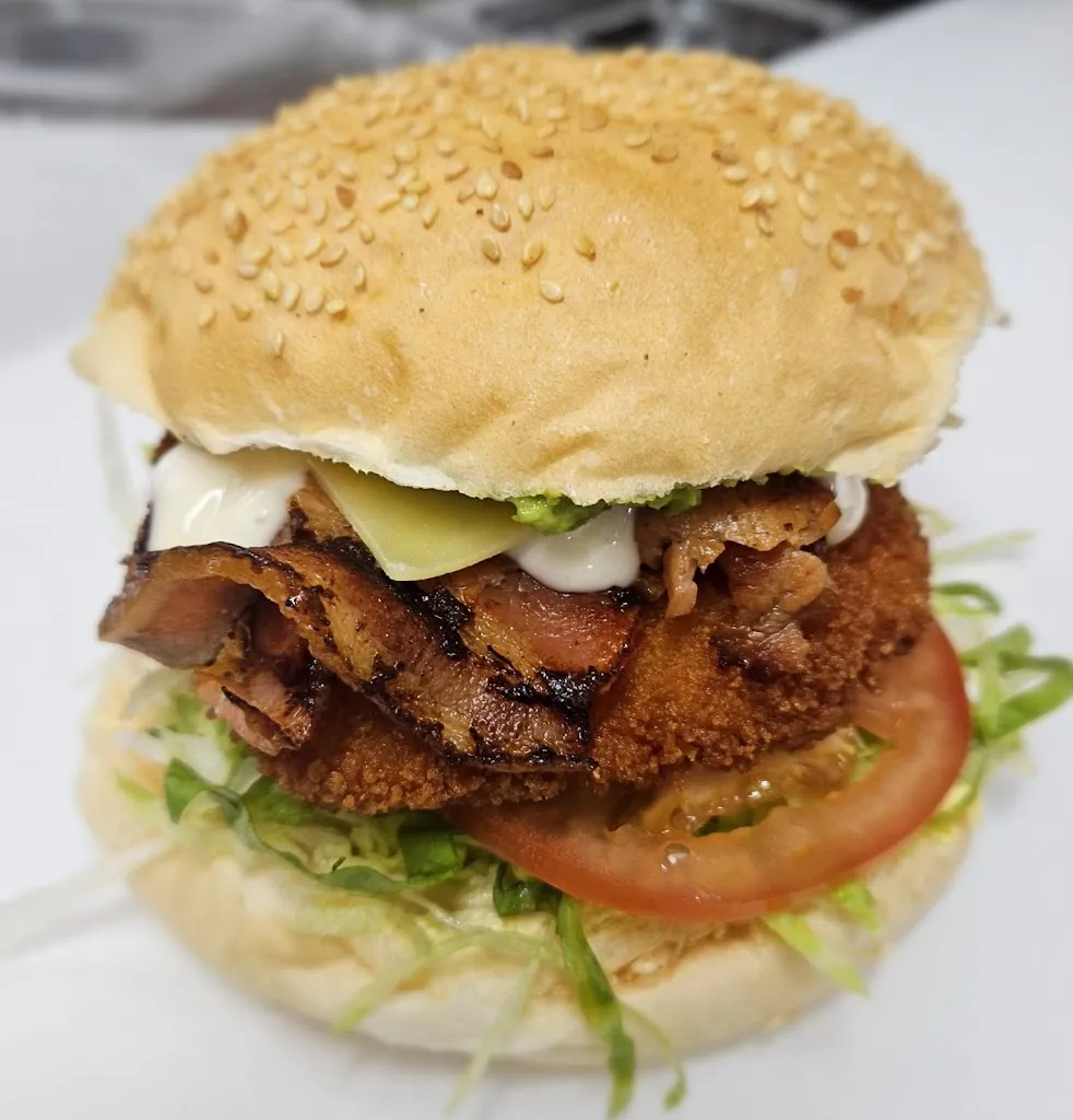 Two Jays Takeaway restaurant in Springdale Heights