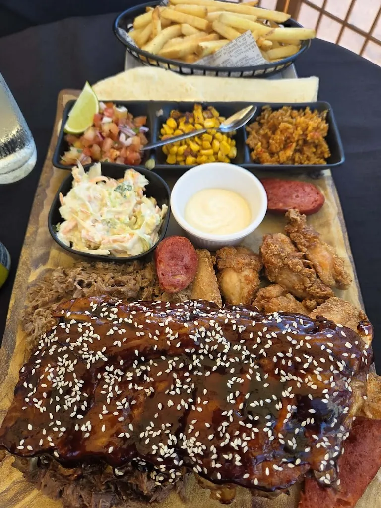 Smokestack Bar & Grill restaurant in Bargara