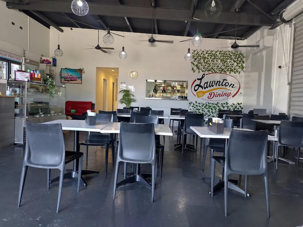 Lawnton dining restaurant in Bray Park