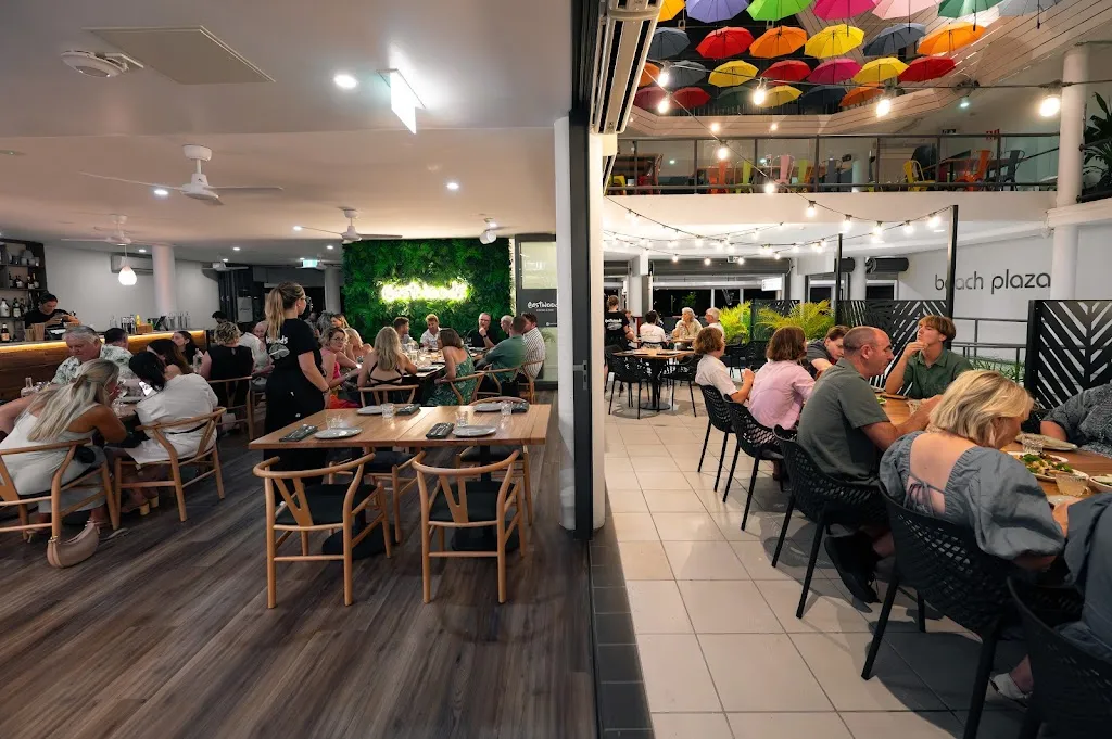 Eastwoods Dining restaurant in Cannonvale