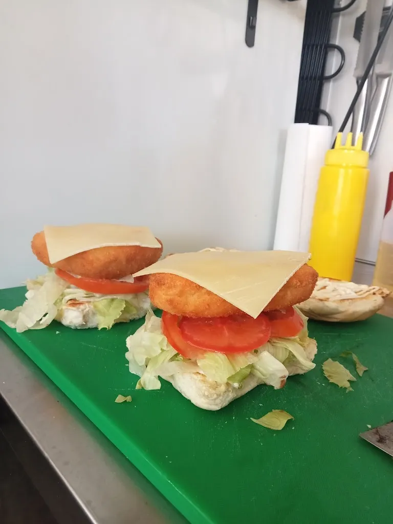 Wheely Good Eats restaurant in Charleville