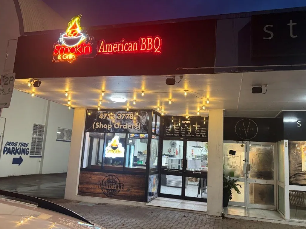 Smokin' & Grillin' restaurant in Oonoonba