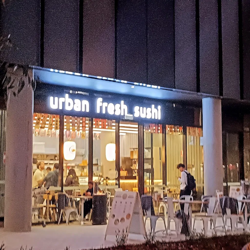 Urban Fresh Sushi Woden restaurant in Phillip