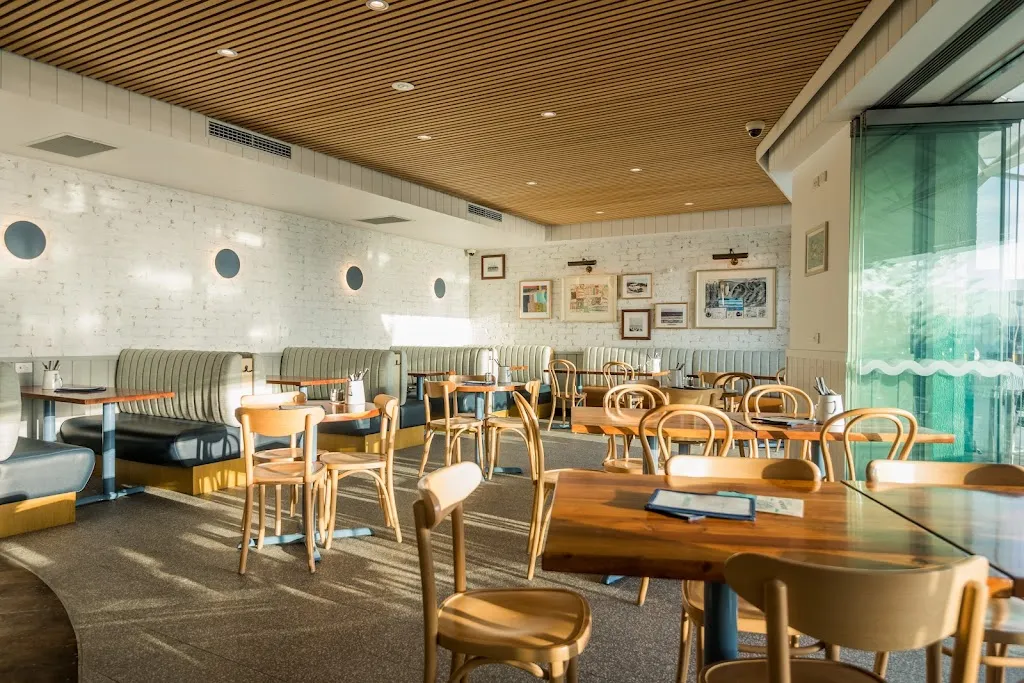 Scarborough Beach Bar restaurant in Stirling