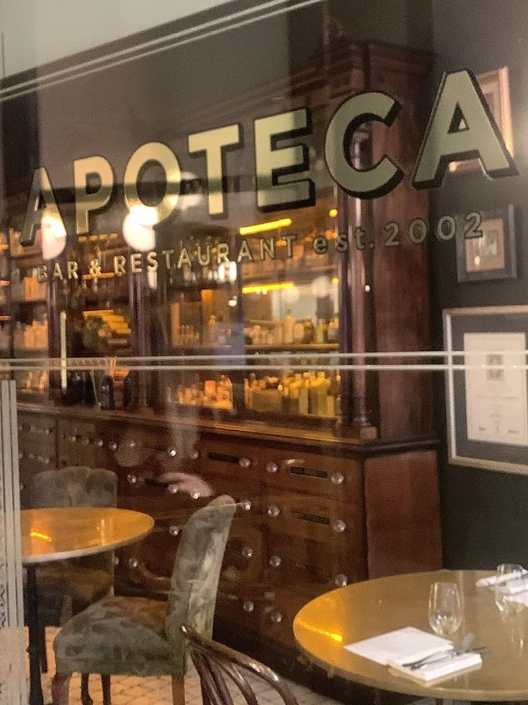 Kym Pollard_APOTECA_Medindie_review
