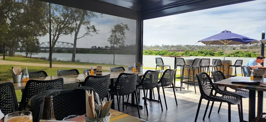 1924 RiverFront Steakhouse_Murray Bridge_slider_bild_1