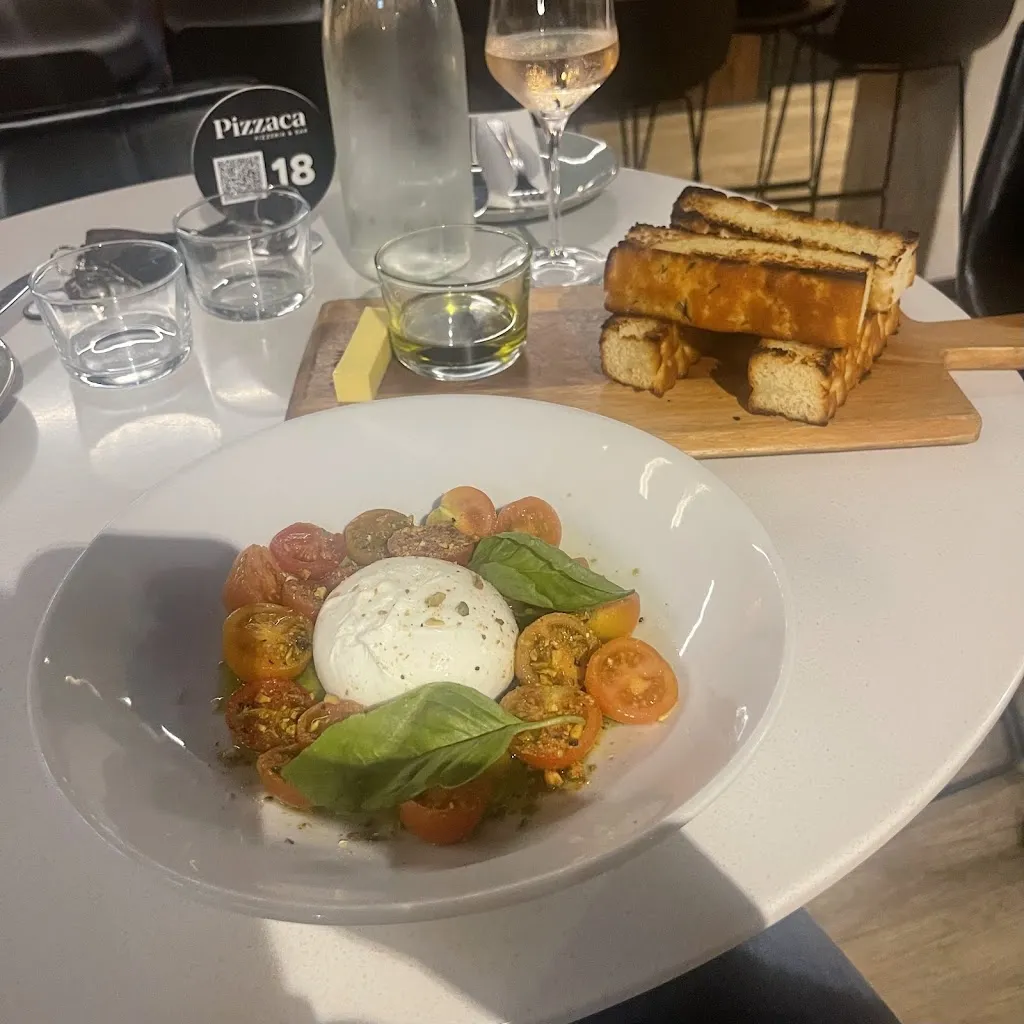 Pizzaca Pizzeria & Bar_Stirling_slider_bild_2