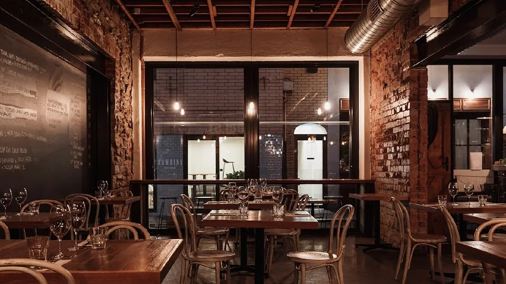 Peel St restaurant in Torrens