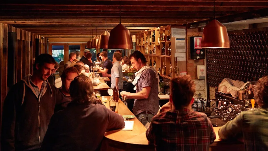 Udaberri Pintxos Y Vino restaurant in Torrens