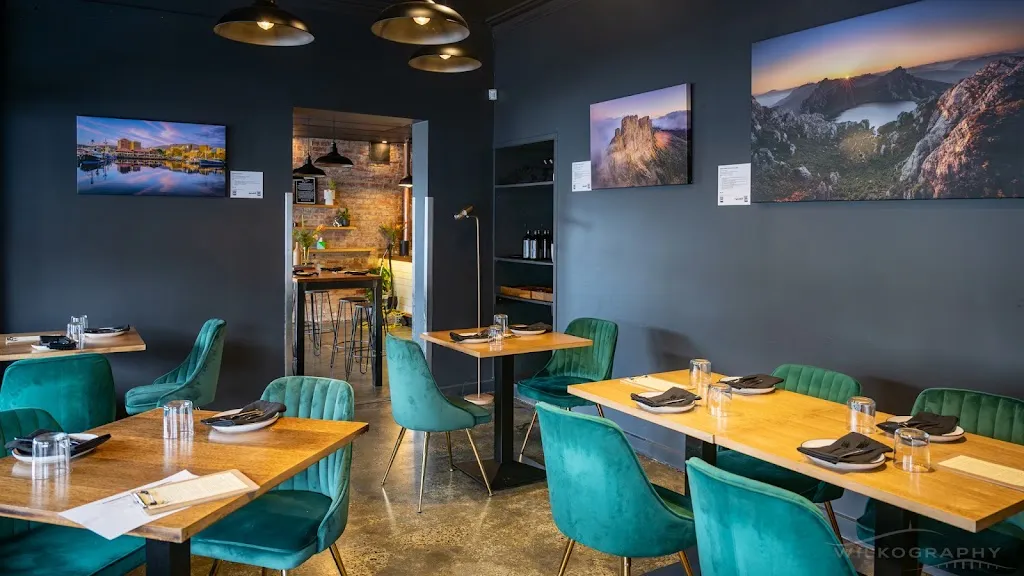 South Wine Bar restaurant in Mount Nelson